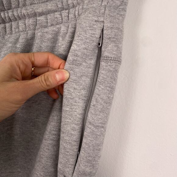 Adidas Men's Reveal Your Voice Fleece Logo Sweatpants Large - Picture 4 of 7